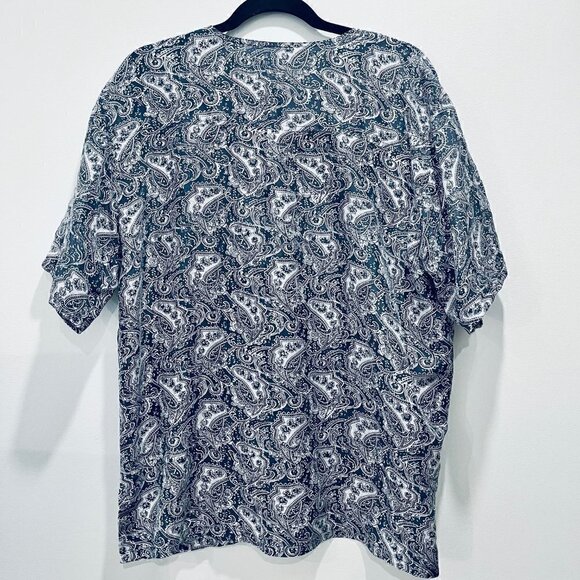 Vintage 100% Silk 80s Oversized Flowy Blue and White Paisley Button Down Blouse - Picture 6 of 6